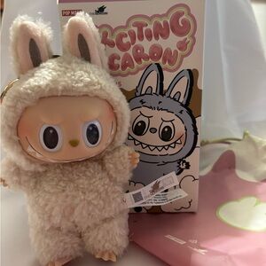 Exciting Macaron Labubu